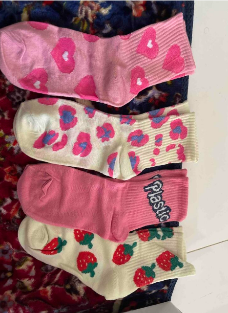 4 Pairs - Pink Lovely Strawberry Socks ,Women's Striped Letter Print Sports Mid-Tube Socks ,Spring And Autumn Pink Letter Love Strawberry Socks, Versatile Cute Pink Heart-Shaped Japanese Letter Breathable Short Socks